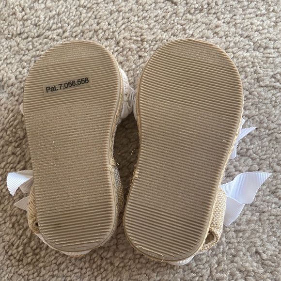 3 Pair of Kids Shoes - Picture 11 of 11